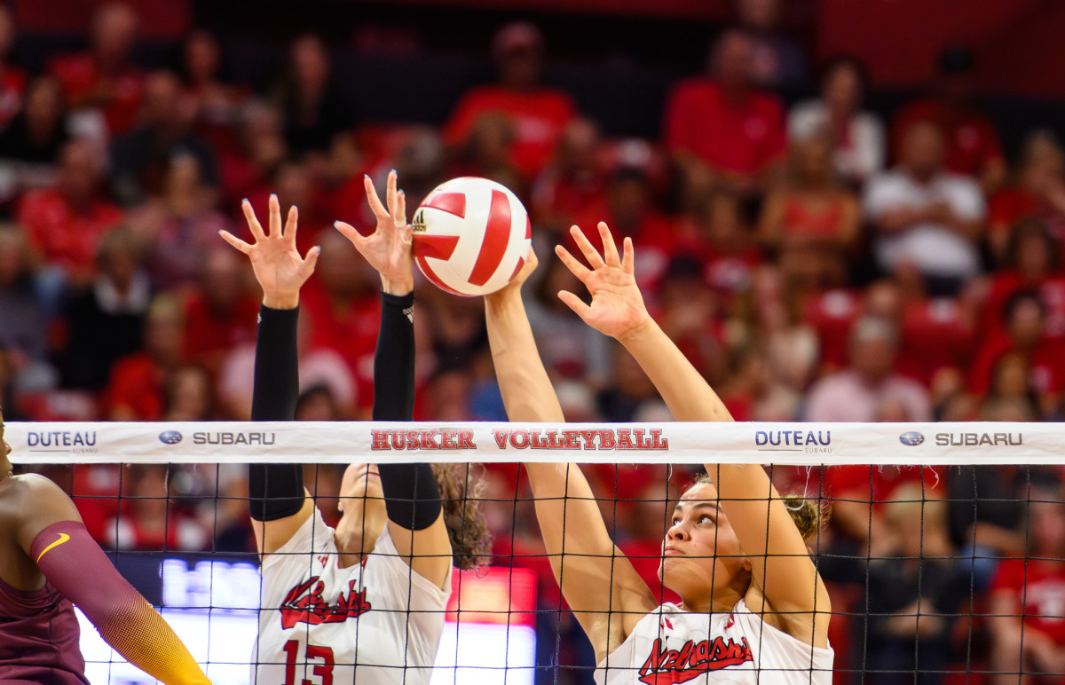 09_Merritt Beason, Bekka Allick_VB vs Minnesota 0924